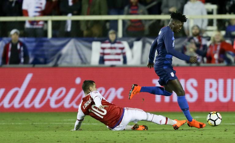 Fu&szlig;ball, USA - Paraguay March 27, 2018 - Cary, N.C, USA - Cary, N.C. - Tuesday March 27, 2018: Derlis Gonzalez, Timothy Weah during an International Friendly L&auml;nderspiel game between the men s national teams of the United States (USA) and Paraguay (PAR) at Sahlen s Stadium at WakeMed Soccer Park